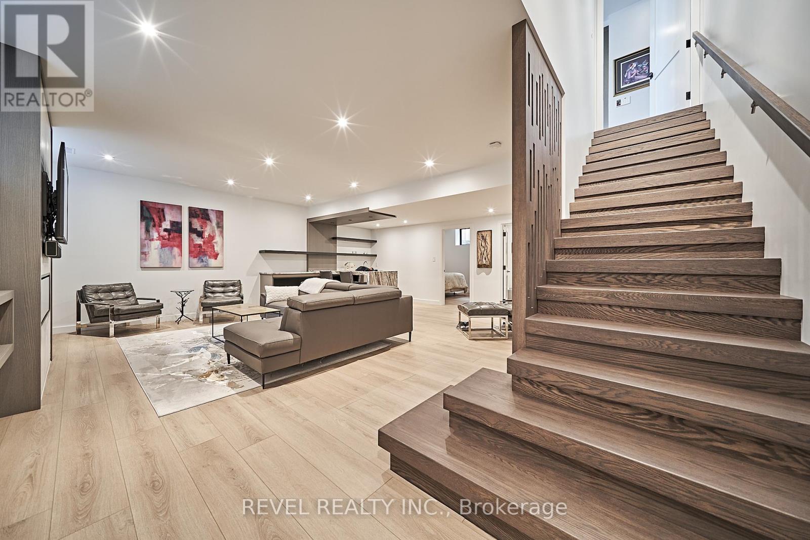 516 Poplar Avenue, Ajax (South East), Ontario  L1S 1G1 - Photo 31 - E12270025