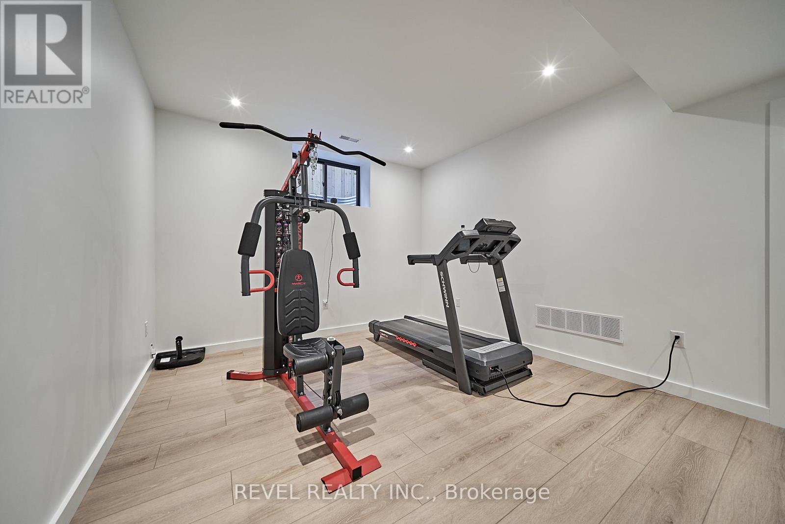 516 Poplar Avenue, Ajax (South East), Ontario  L1S 1G1 - Photo 37 - E12270025