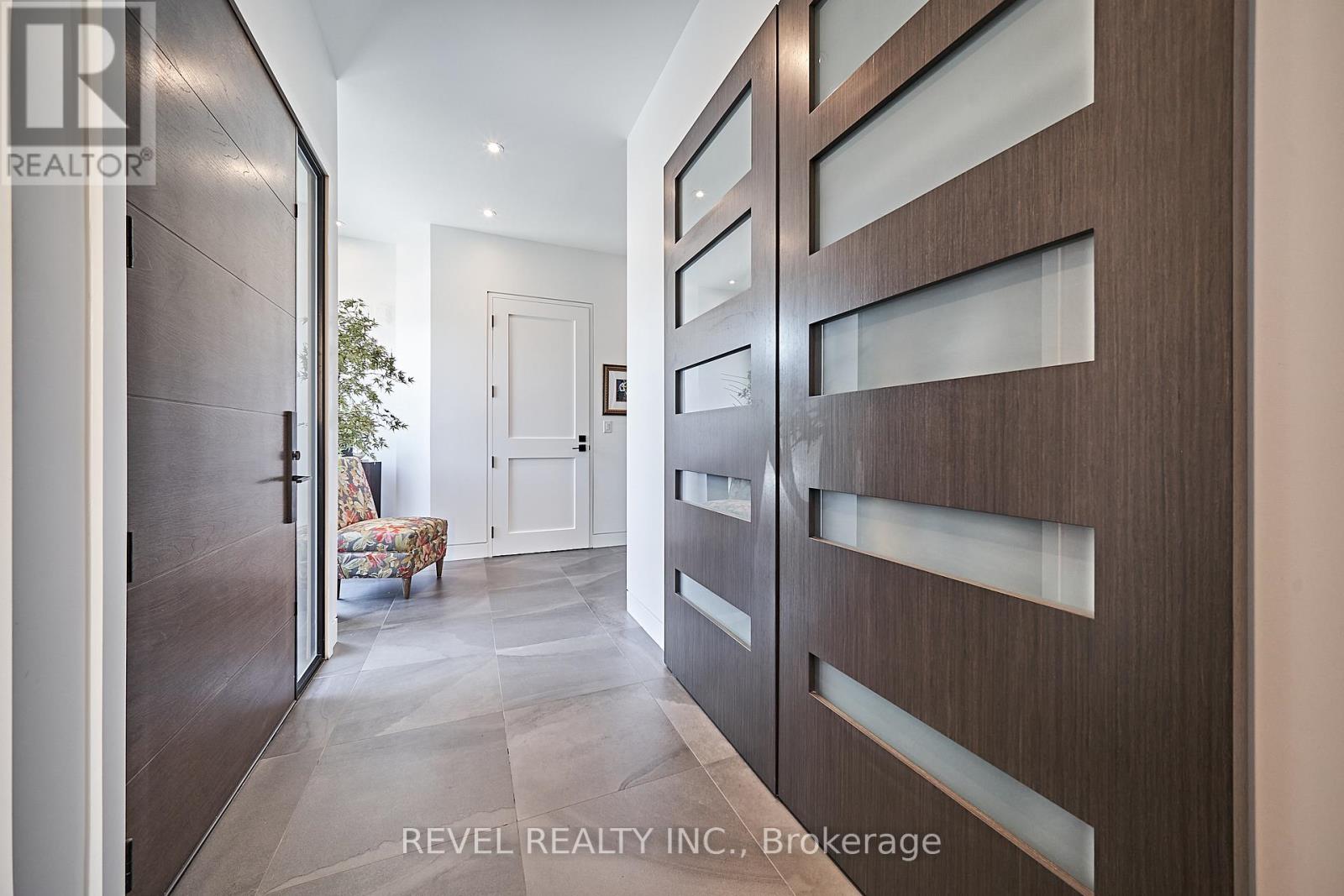 516 Poplar Avenue, Ajax (South East), Ontario  L1S 1G1 - Photo 5 - E12270025