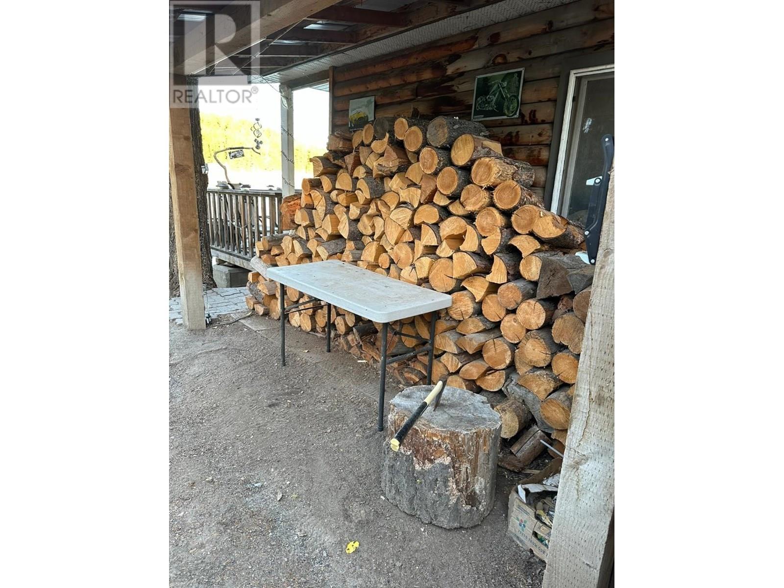SW 1/4 SCUITTO Lake Kamloops Photo 25