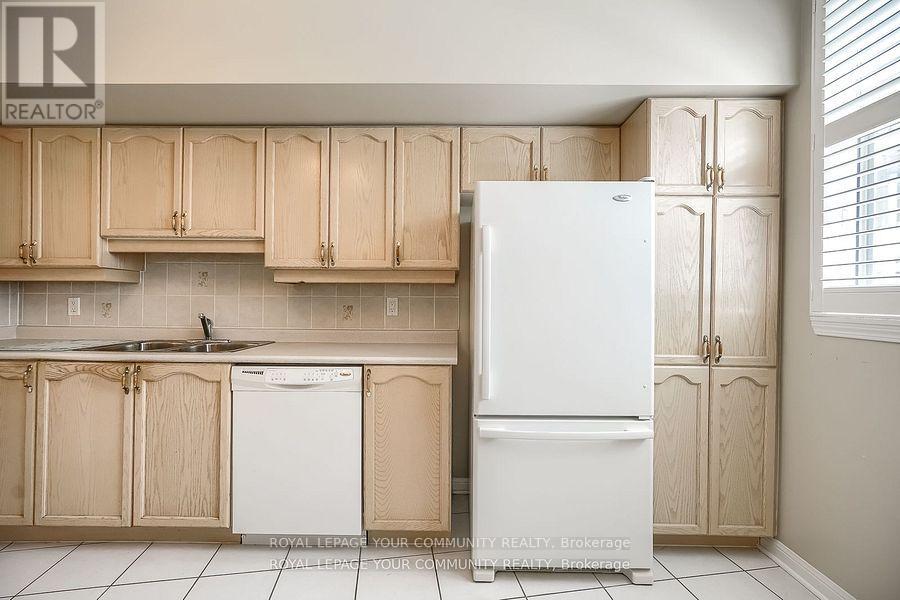 109 - 2502 Rutherford Road, Vaughan (Maple), Ontario  L4K 5N6 - Photo 21 - N12269944