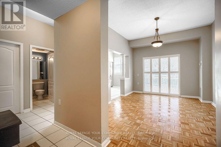 109 - 2502 Rutherford Road, Vaughan (Maple), Ontario  L4K 5N6 - Photo 8 - N12269944