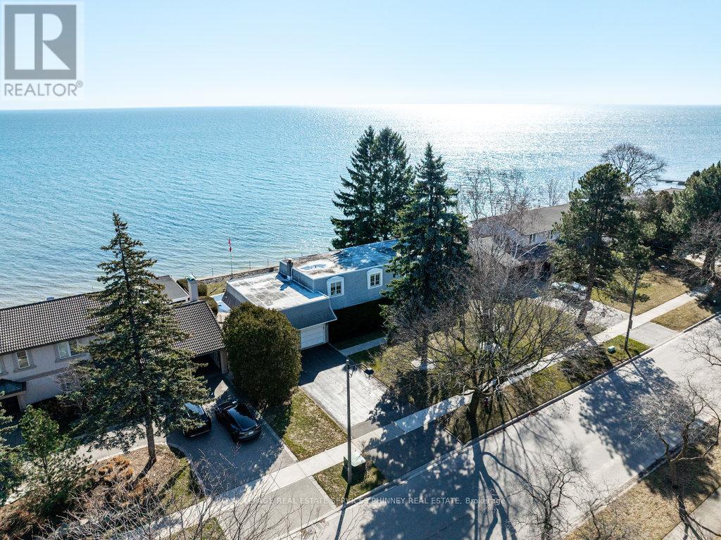 1460 Watersedge Road, Mississauga, Ontario  L5J 1A4 - Photo 1 - W12270107