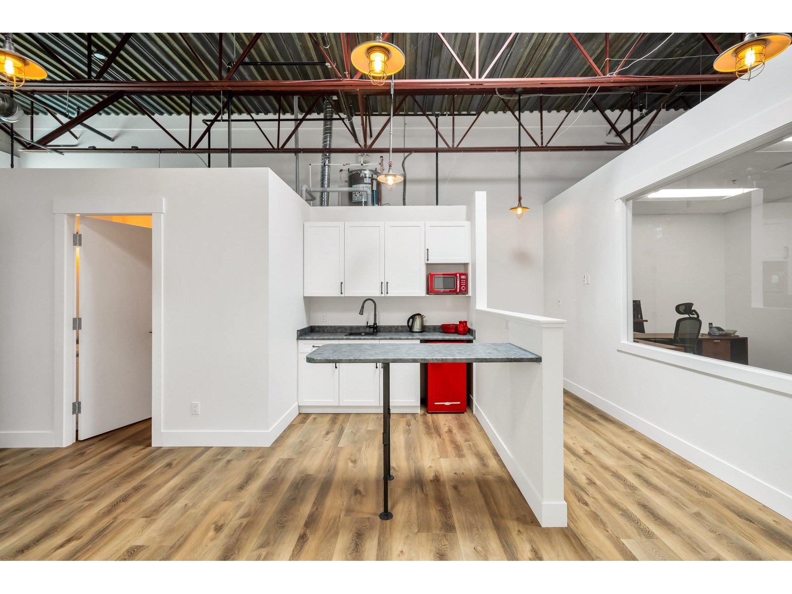 303 17750 65a Avenue, Surrey, British Columbia  V3S 5N4 - Photo 9 - C8070595