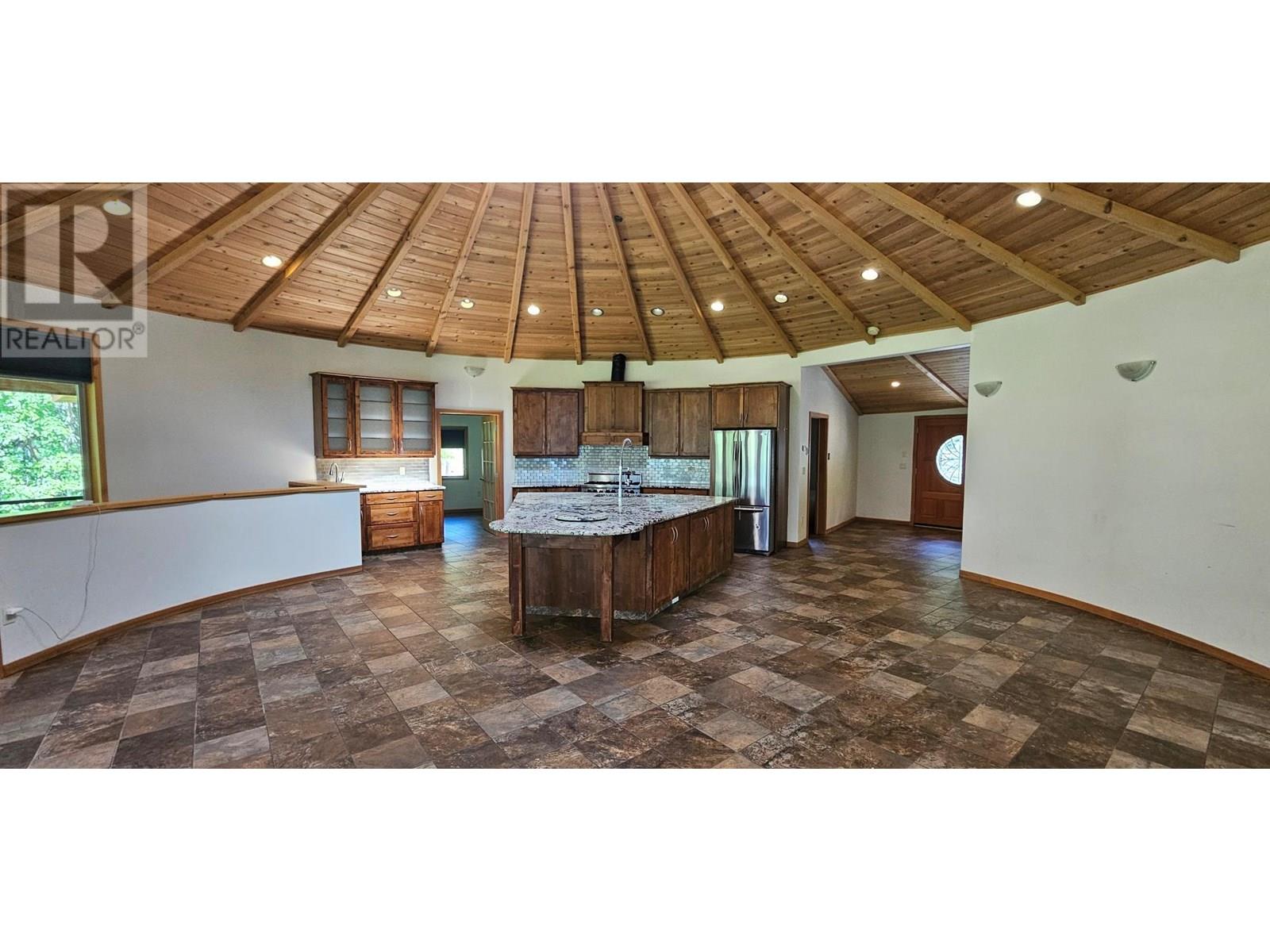 3584 St. Mary Lake Road, Kimberley, British Columbia  V1A 3K5 - Photo 11 - 10353532