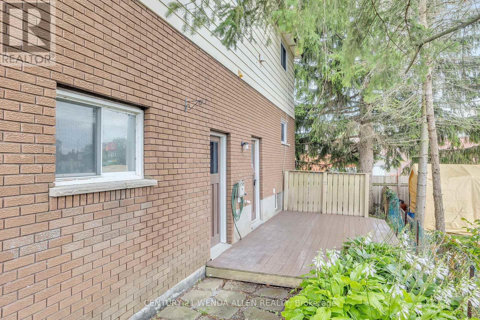 Property at 11 MARY STREET EAST STREET E image 4
