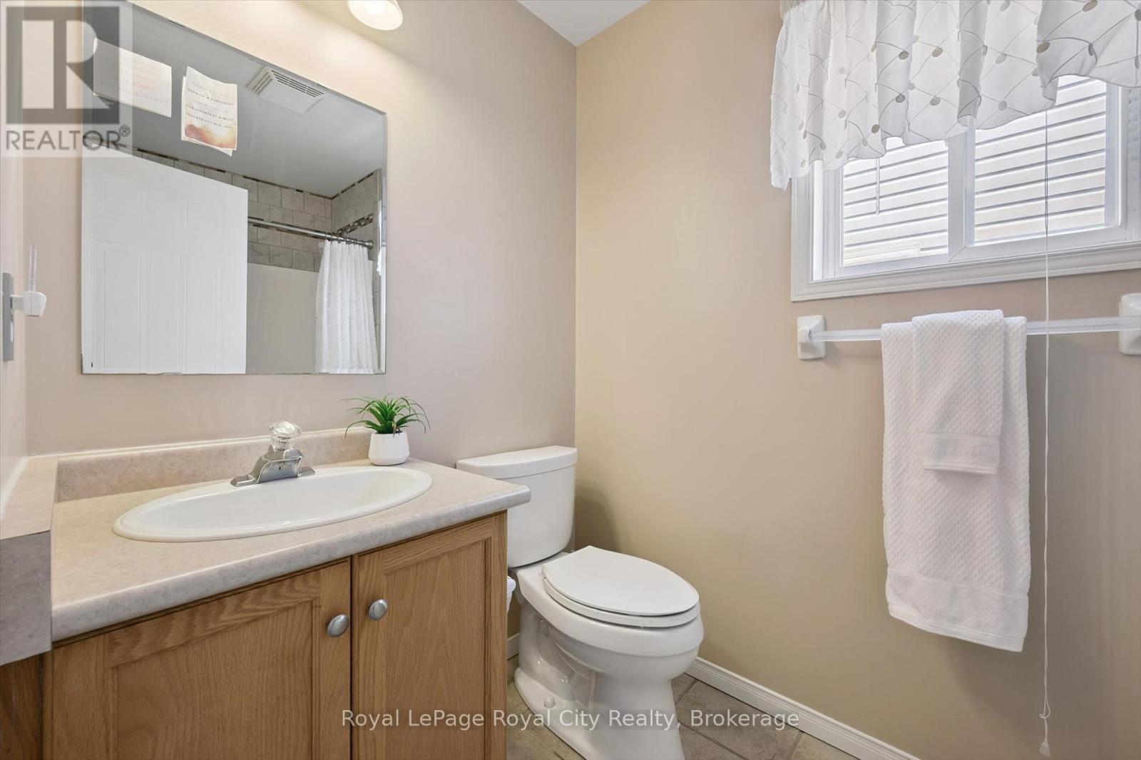 347 Starwood Drive, Guelph, Ontario  N1E 7A1 - Photo 34 - X12270154