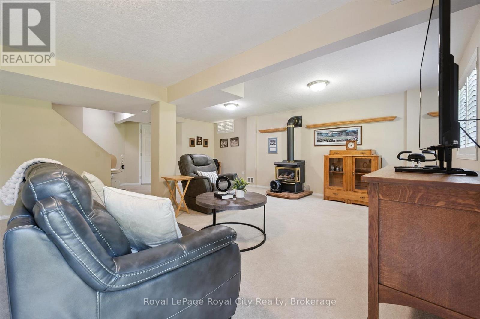 347 Starwood Drive, Guelph, Ontario  N1E 7A1 - Photo 37 - X12270154