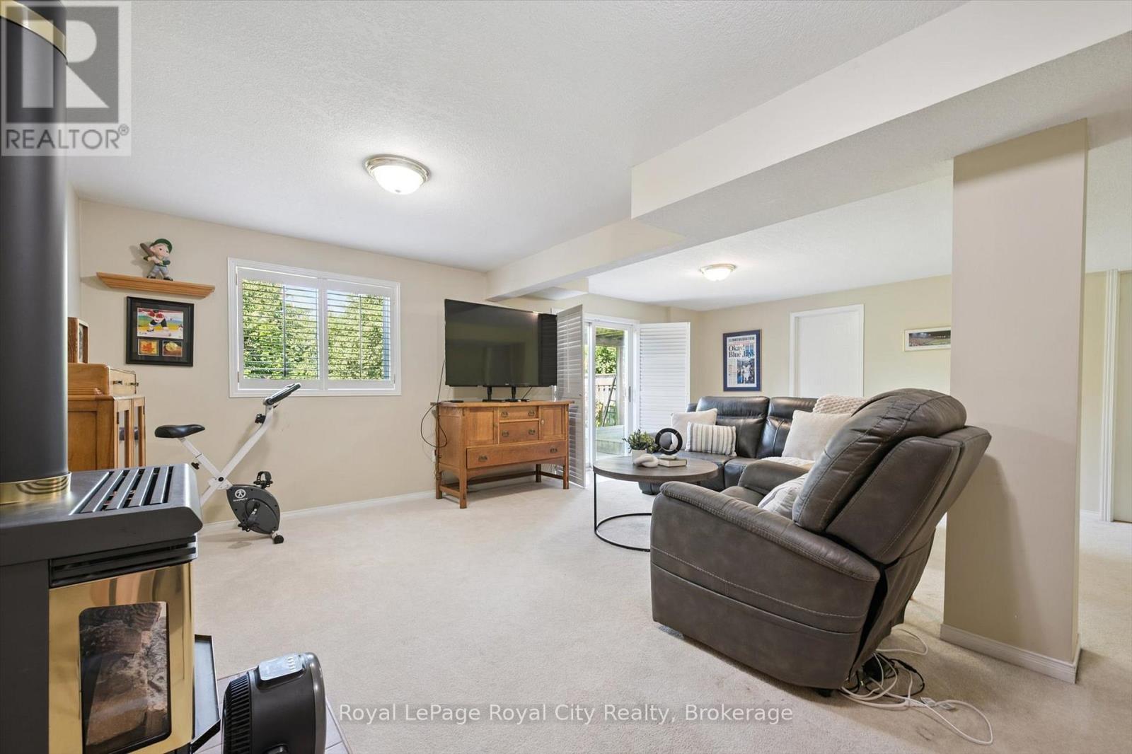 347 Starwood Drive, Guelph, Ontario  N1E 7A1 - Photo 39 - X12270154