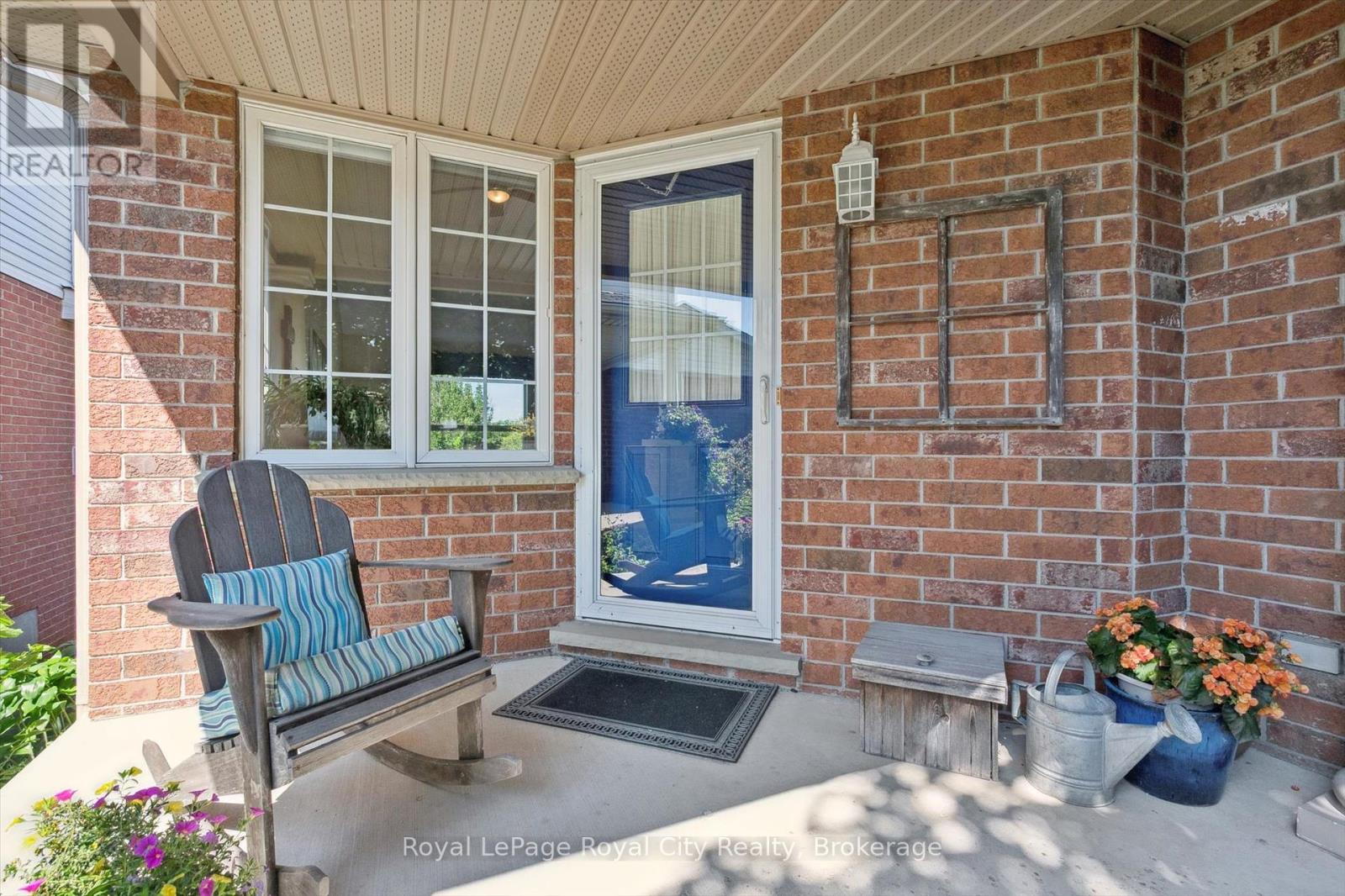 347 Starwood Drive, Guelph, Ontario  N1E 7A1 - Photo 8 - X12270154
