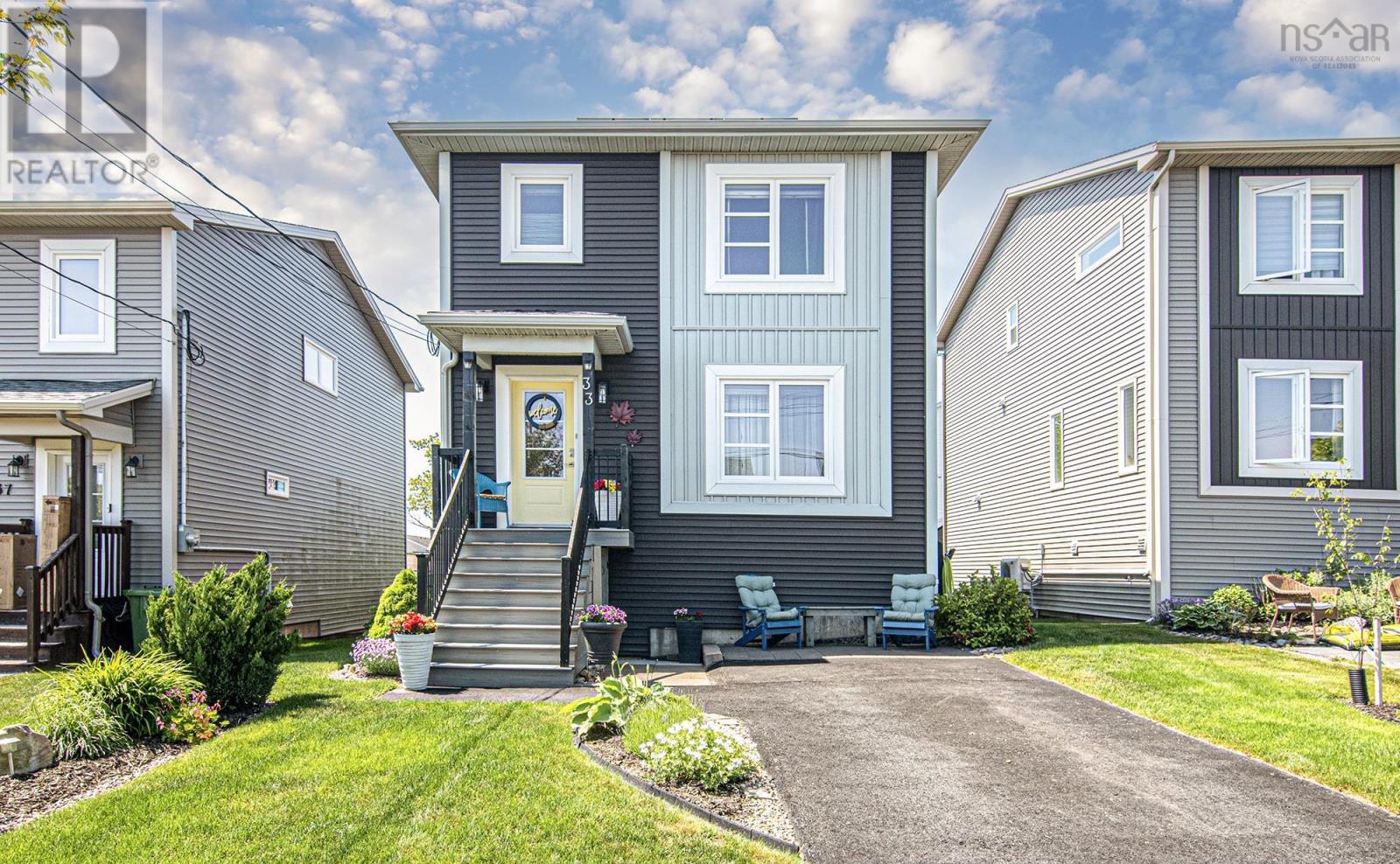 Property at 33 Boyne Court image 1