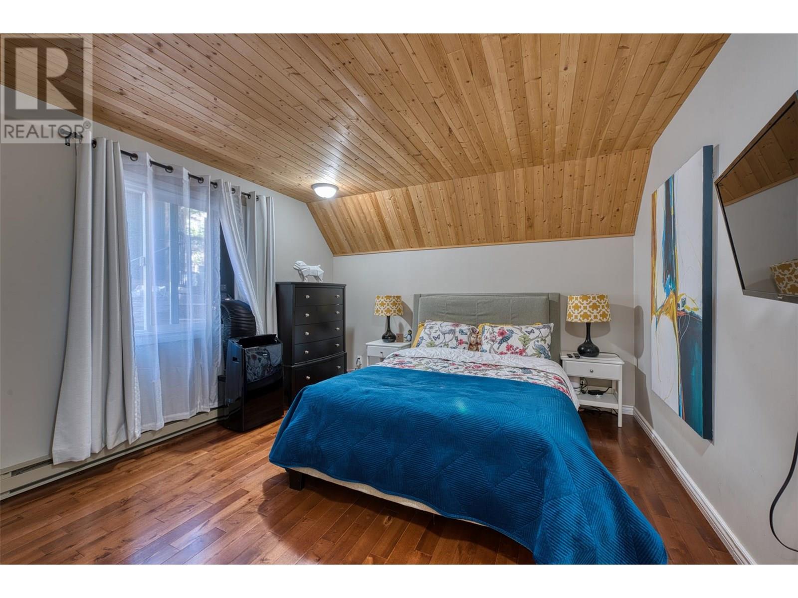10775 Pinecrest Road, Vernon, British Columbia  V1H 2C1 - Photo 37 - 10354417