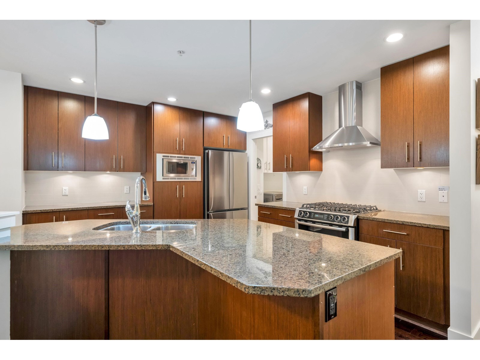 201 16421 64 Avenue, Surrey, British Columbia  V3S 6V7 - Photo 5 - R3023803