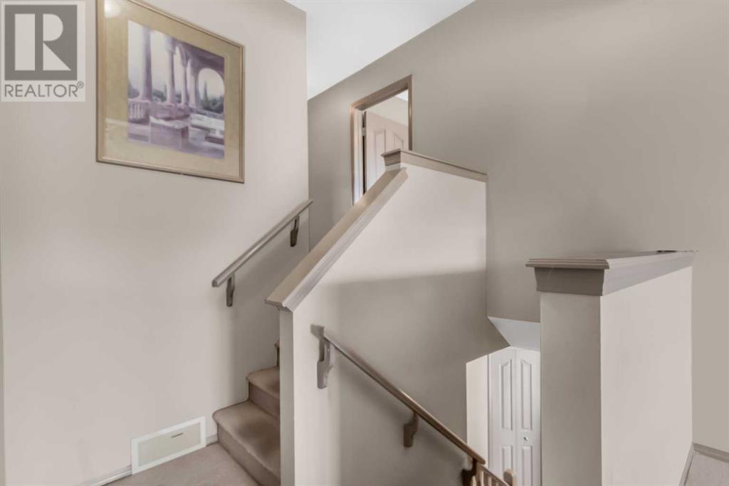 Property at 136 New Brighton Drive SE image 3