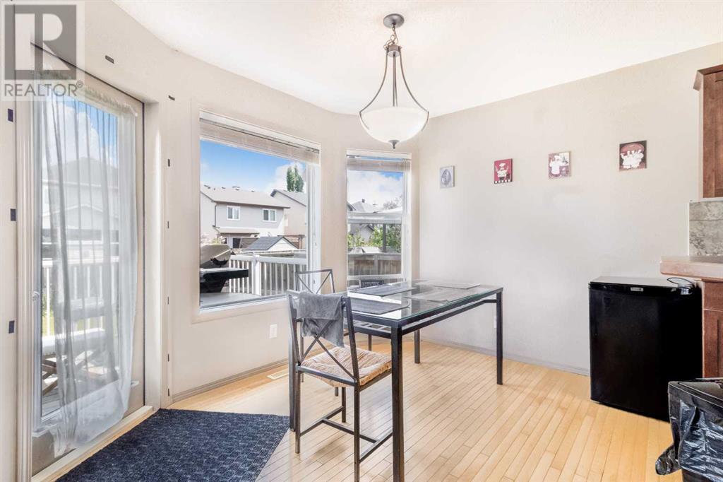 Property at 136 New Brighton Drive SE image 4