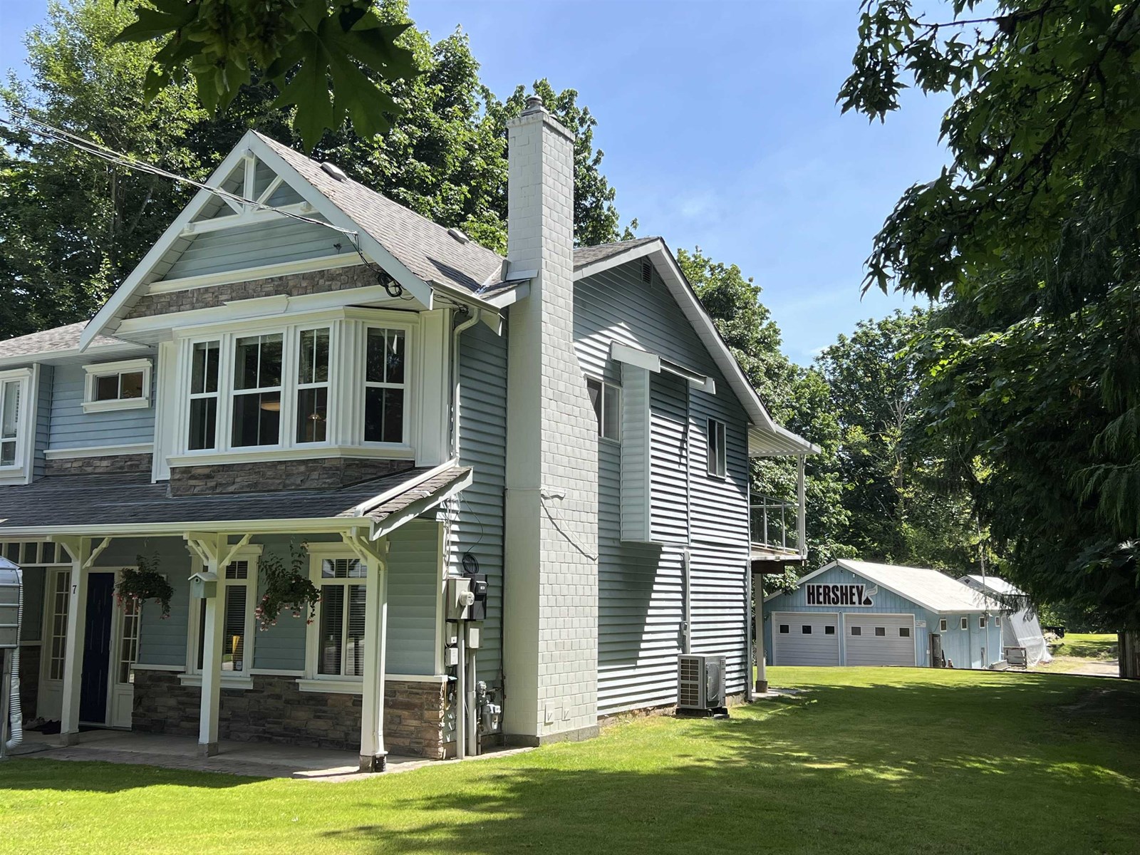 Property at 7 29605 MCTAVISH ROAD image 1