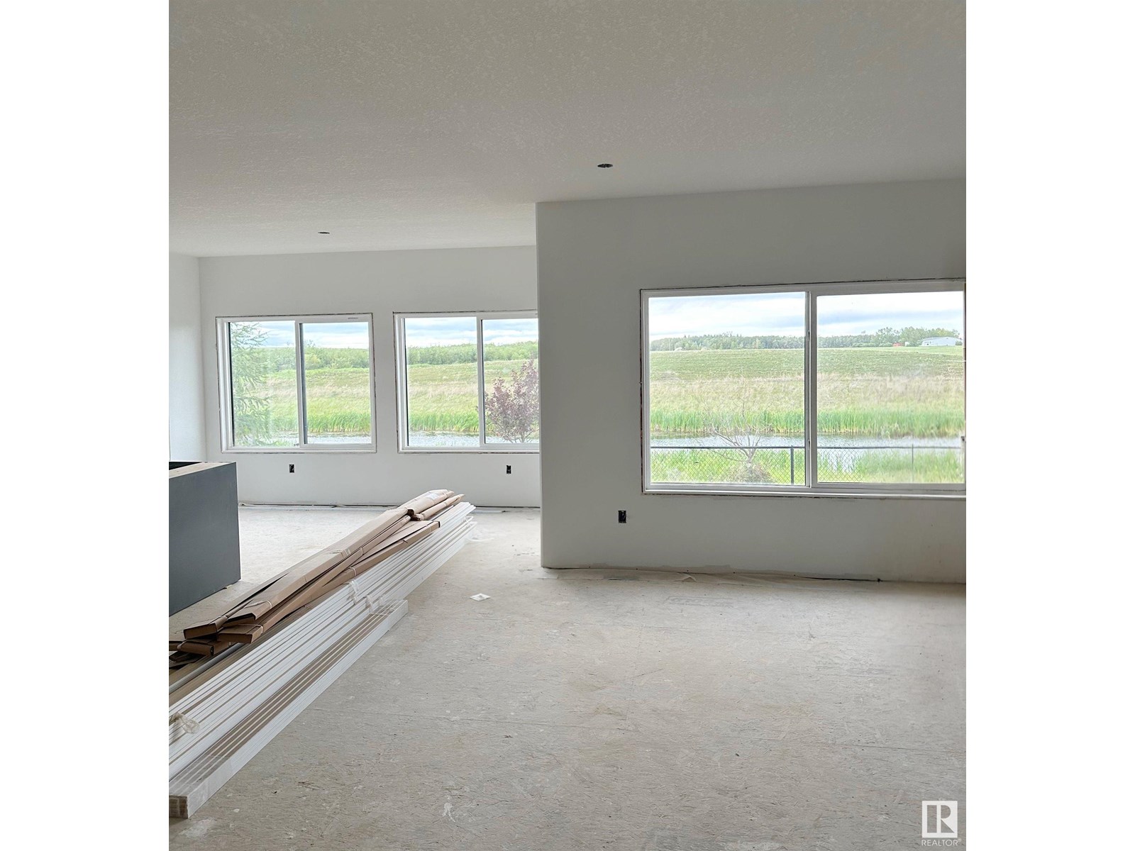Property at 8501 87 ST image 3