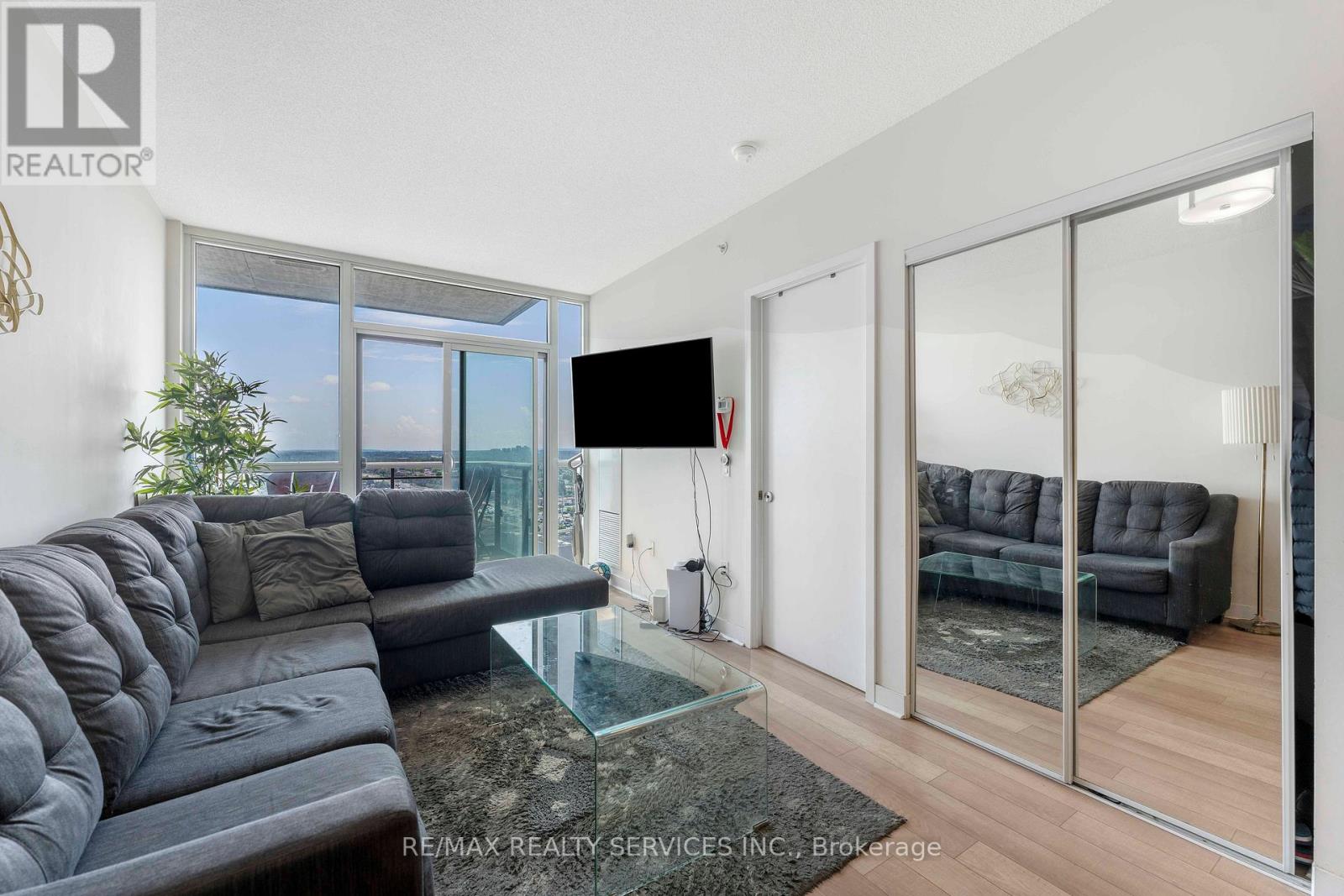 1506 - 3975 Grand Park Drive, Mississauga, Ontario  L5B 0K4 - Photo 10 - W12264552