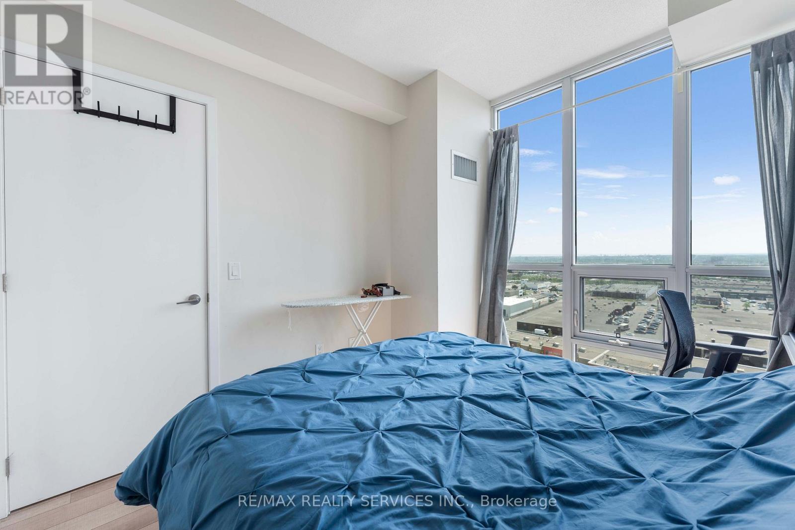1506 - 3975 Grand Park Drive, Mississauga, Ontario  L5B 0K4 - Photo 16 - W12264552