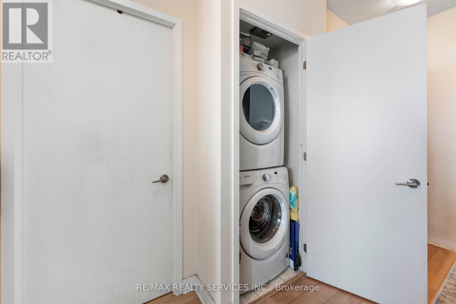 1506 - 3975 Grand Park Drive, Mississauga, Ontario  L5B 0K4 - Photo 21 - W12264552
