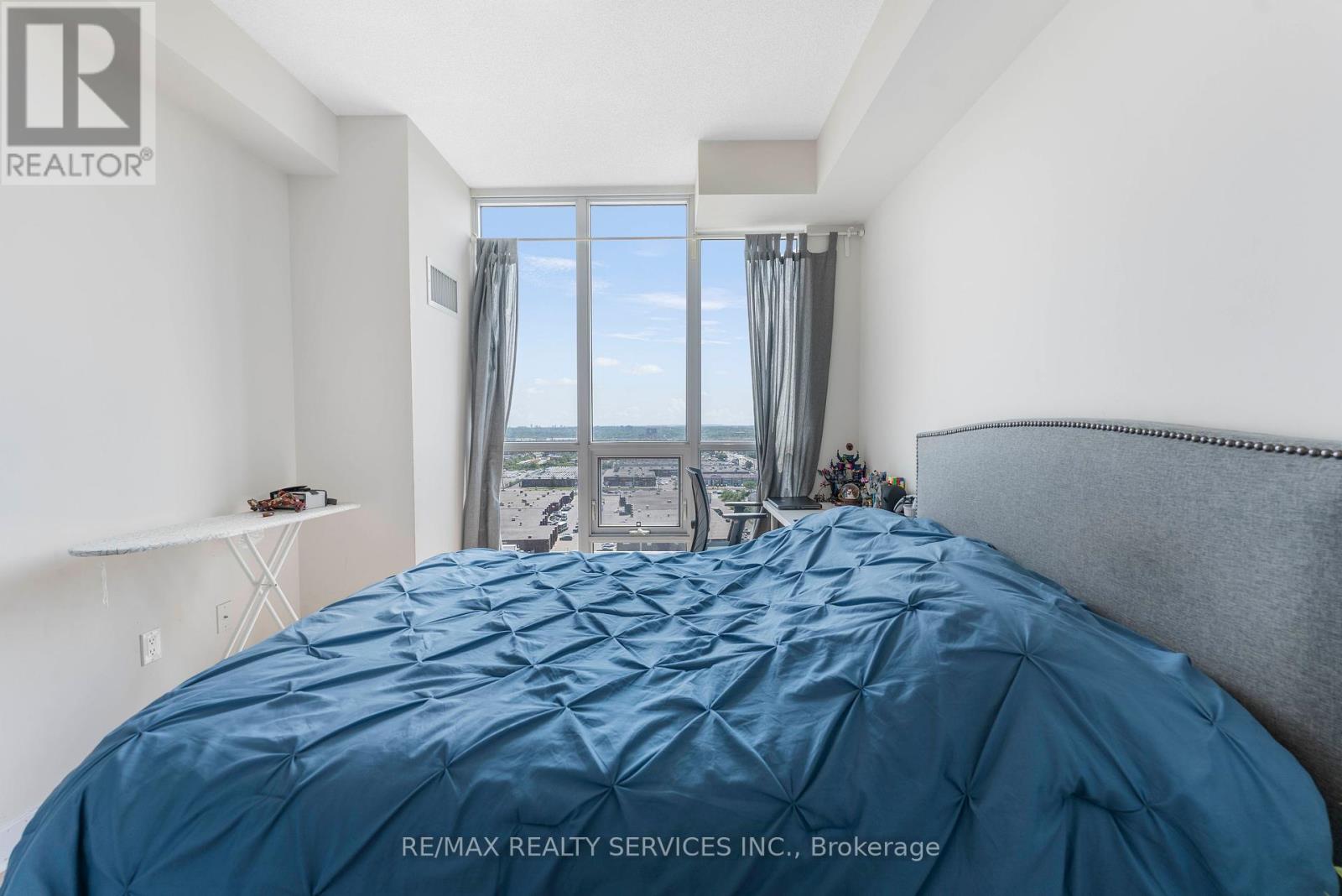 1506 - 3975 Grand Park Drive, Mississauga, Ontario  L5B 0K4 - Photo 17 - W12264552