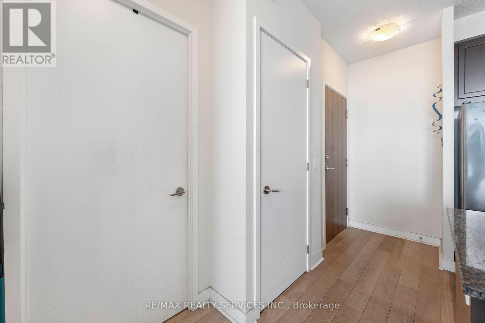 1506 - 3975 Grand Park Drive, Mississauga, Ontario  L5B 0K4 - Photo 4 - W12264552