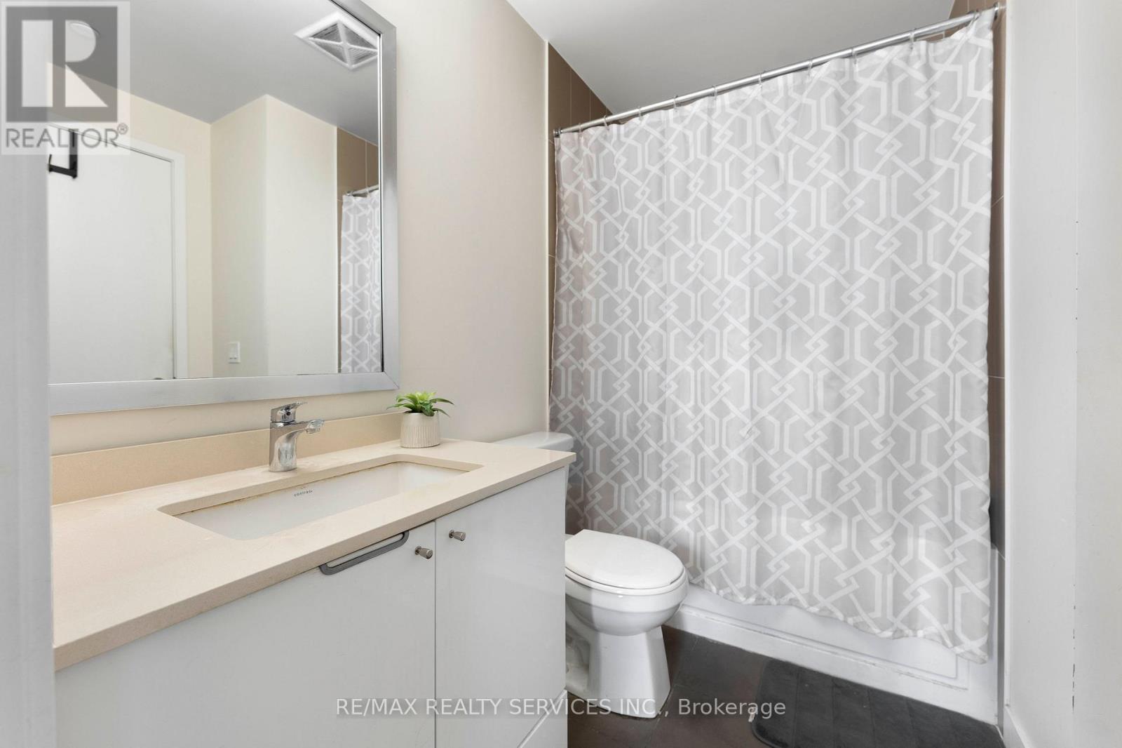 1506 - 3975 Grand Park Drive, Mississauga, Ontario  L5B 0K4 - Photo 19 - W12264552