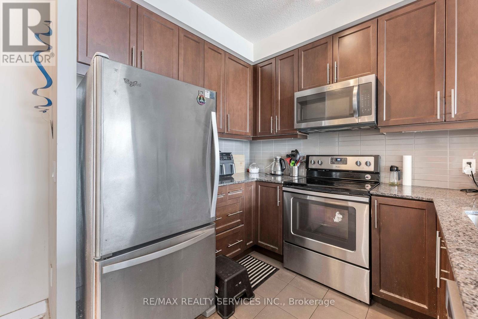 1506 - 3975 Grand Park Drive, Mississauga, Ontario  L5B 0K4 - Photo 5 - W12264552