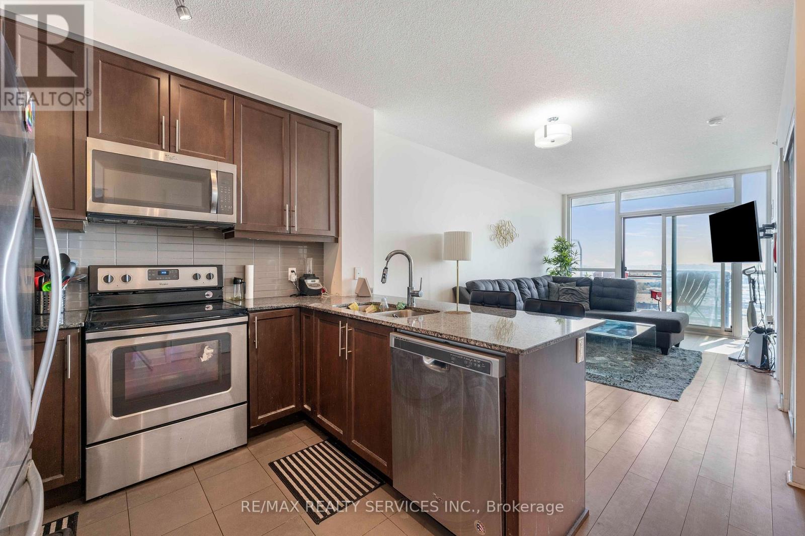 1506 - 3975 Grand Park Drive, Mississauga, Ontario  L5B 0K4 - Photo 7 - W12264552