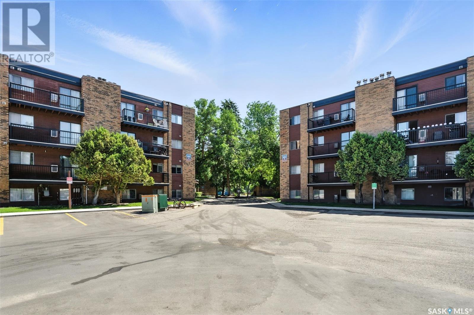 Property at 106 802C Kingsmere BOULEVARD image 2