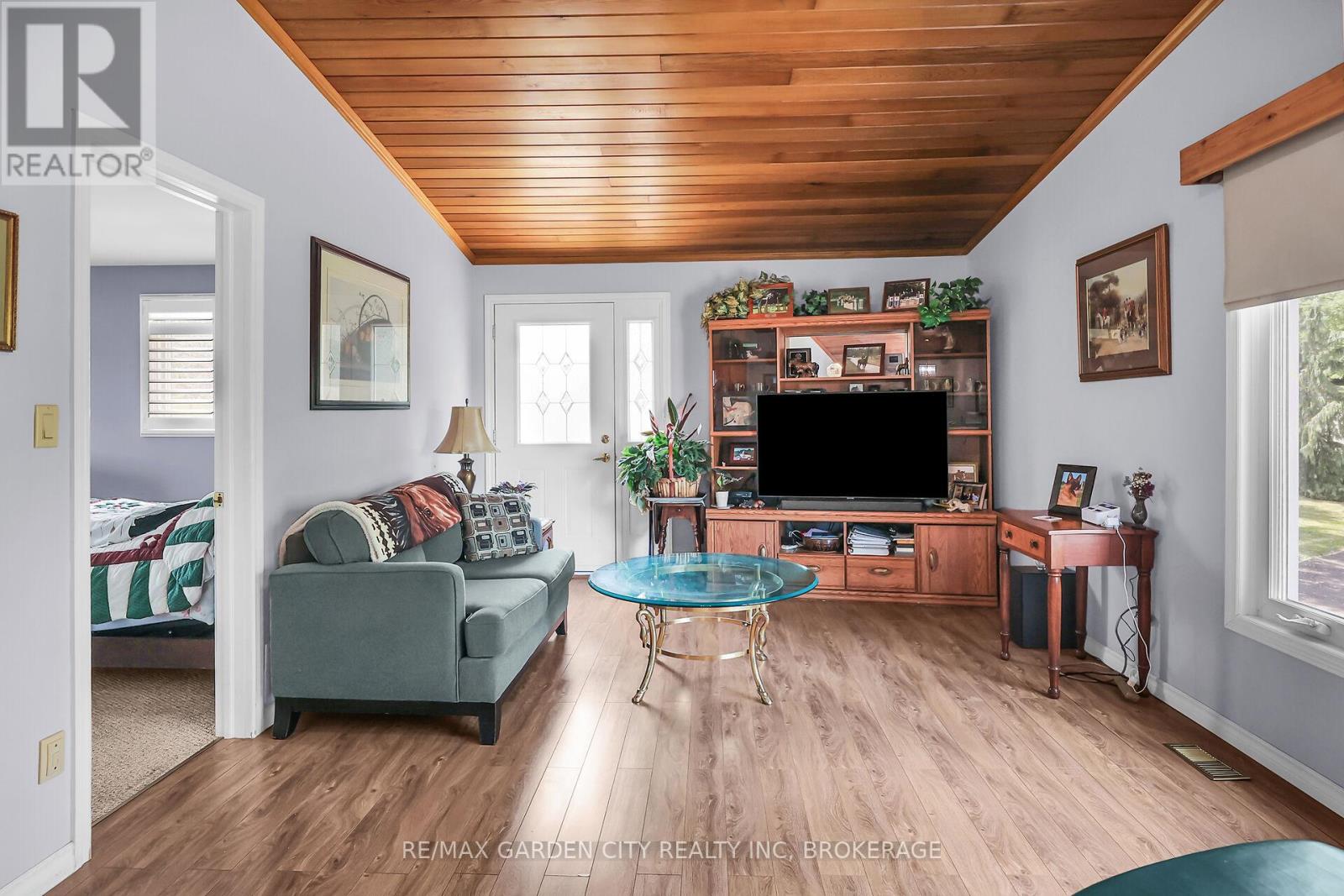 1951 King Street, Lincoln, Ontario  L2R 6P7 - Photo 22 - X12270330