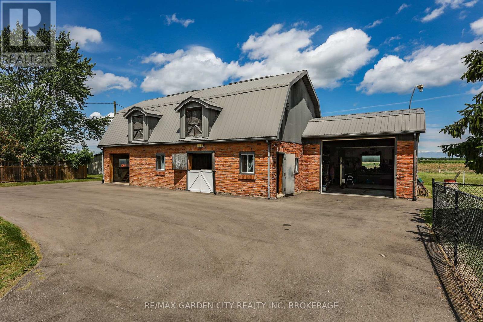 1951 King Street, Lincoln, Ontario  L2R 6P7 - Photo 41 - X12270330