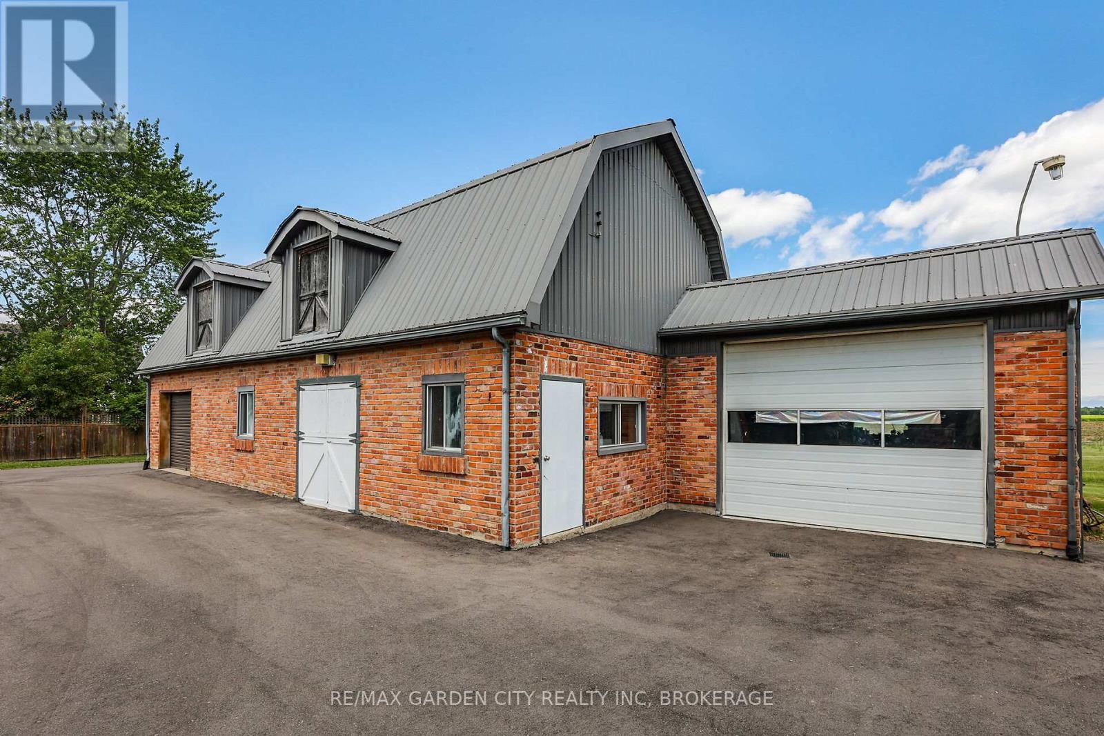 1951 King Street, Lincoln, Ontario  L2R 6P7 - Photo 12 - X12270409