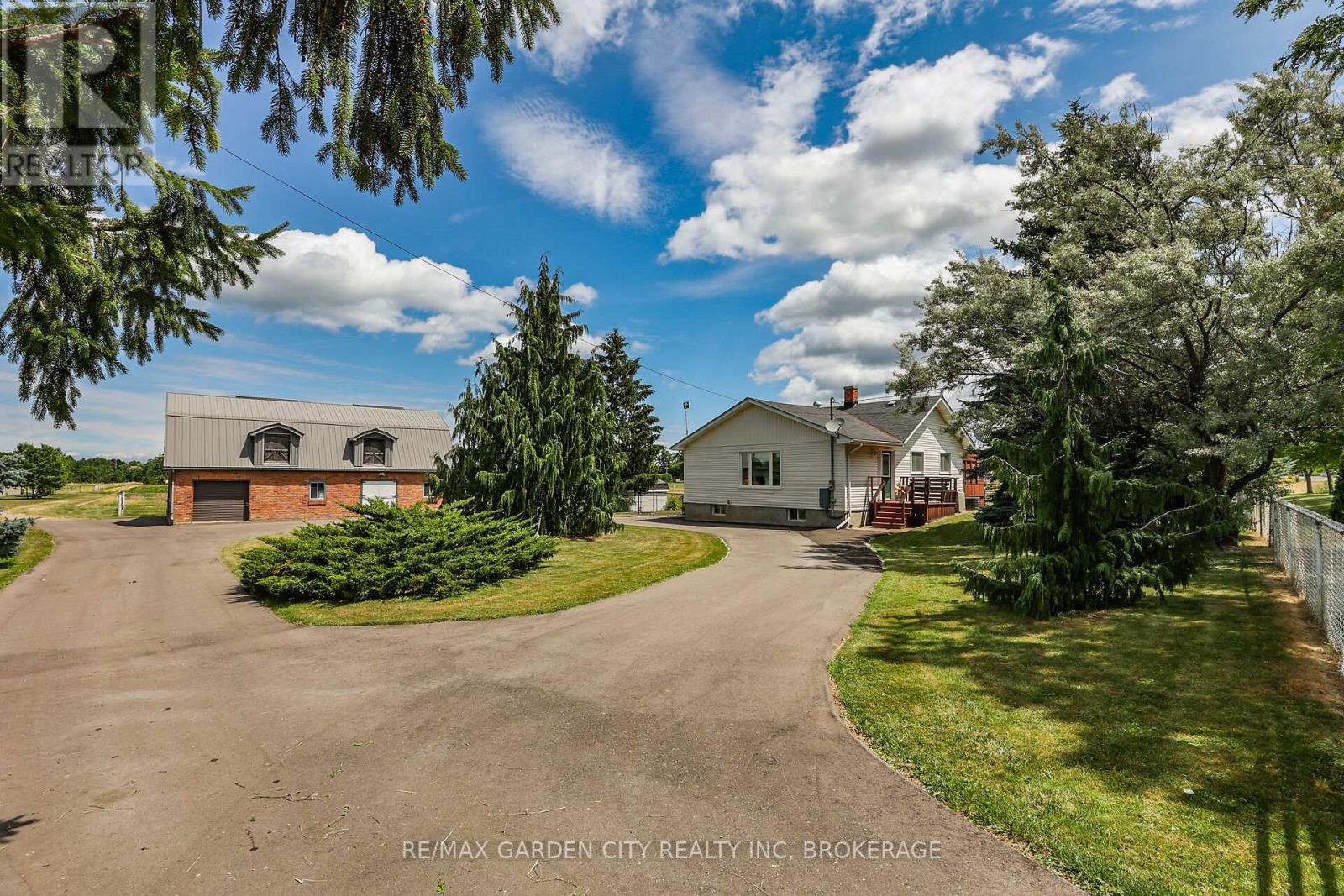 1951 King Street, Lincoln, Ontario  L2R 6P7 - Photo 2 - X12270409