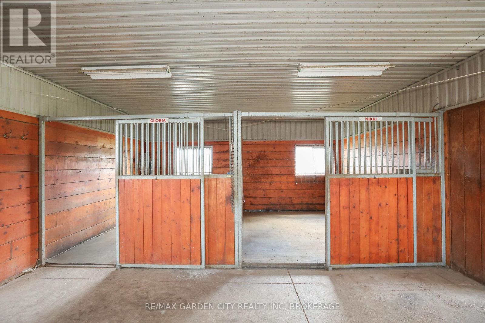 1951 King Street, Lincoln, Ontario  L2R 6P7 - Photo 33 - X12270409