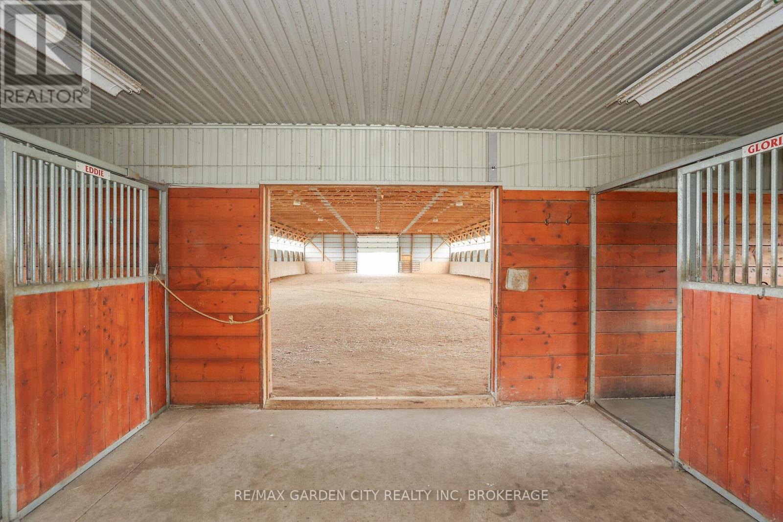 1951 King Street, Lincoln, Ontario  L2R 6P7 - Photo 35 - X12270409