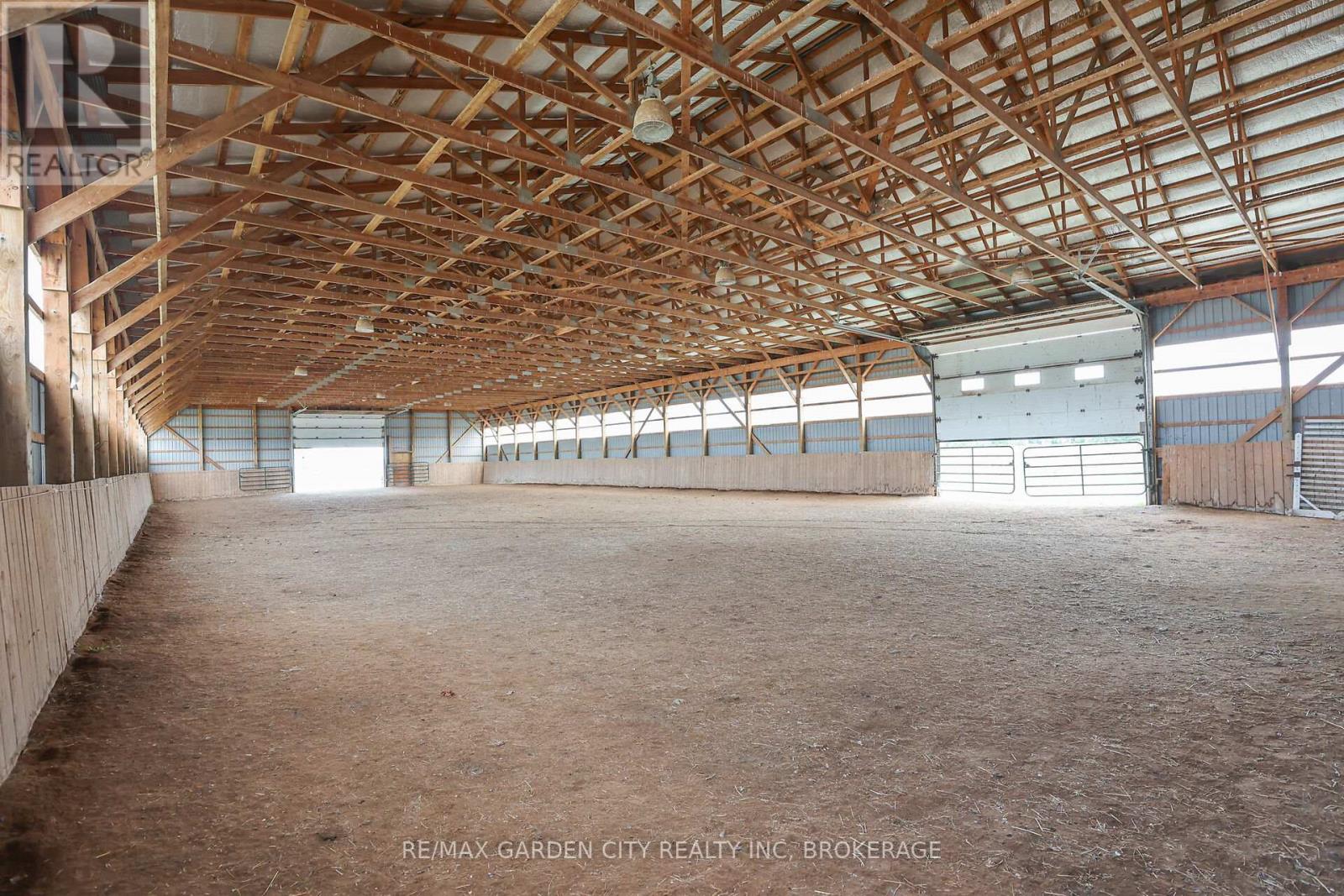 1951 King Street, Lincoln, Ontario  L2R 6P7 - Photo 36 - X12270409