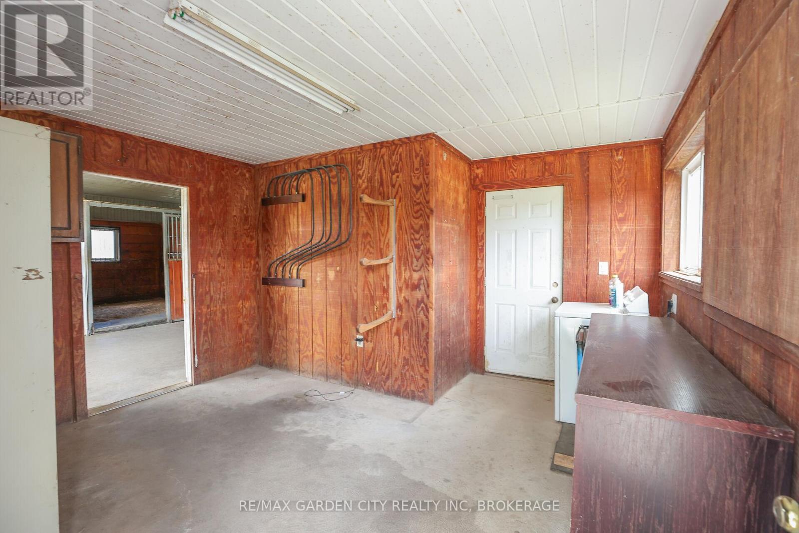 1951 King Street, Lincoln, Ontario  L2R 6P7 - Photo 38 - X12270409