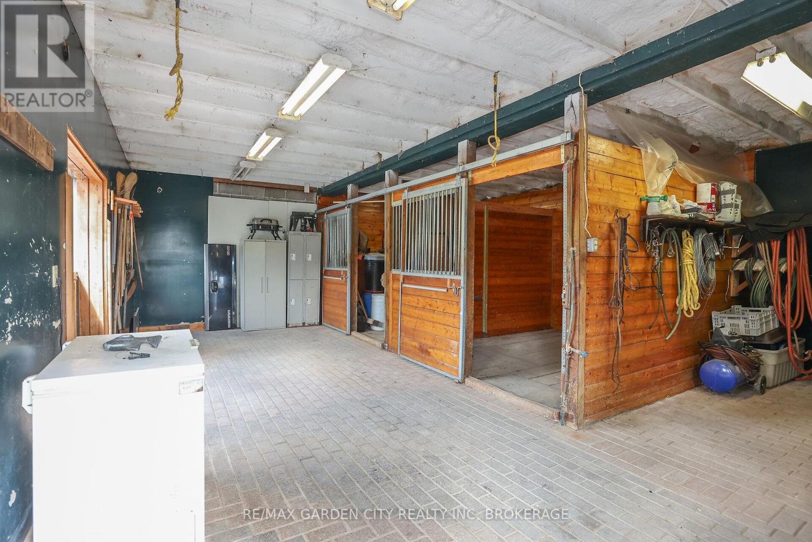 1951 King Street, Lincoln, Ontario  L2R 6P7 - Photo 40 - X12270409