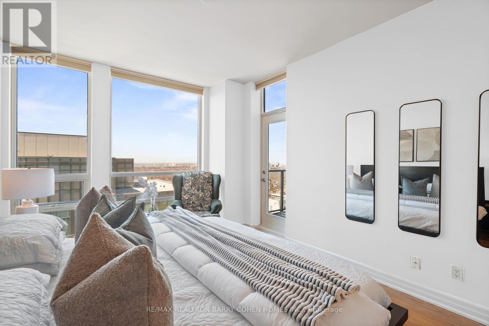 2103 - 500 St Clair Avenue W, Toronto (Humewood-Cedarvale), Ontario  M6C 1A8 - Photo 18 - C12270186