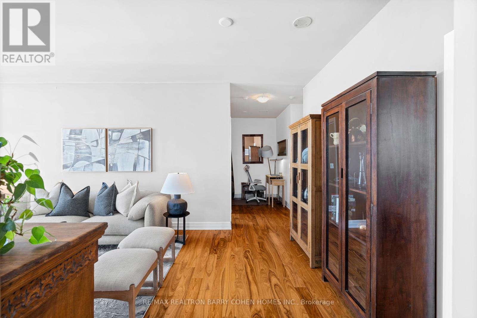 2103 - 500 St Clair Avenue W, Toronto (Humewood-Cedarvale), Ontario  M6C 1A8 - Photo 7 - C12270186