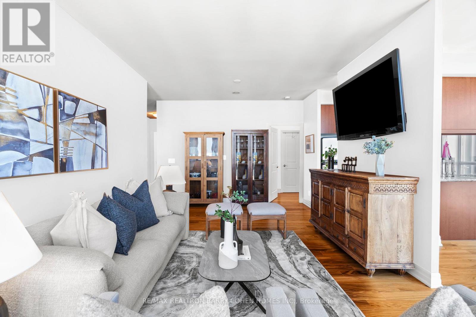 2103 - 500 St Clair Avenue W, Toronto (Humewood-Cedarvale), Ontario  M6C 1A8 - Photo 9 - C12270186