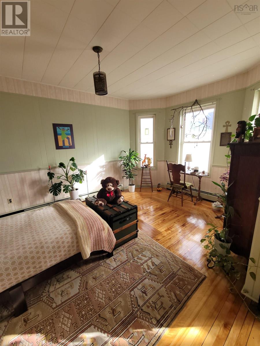 218 York Street, Glace Bay, Nova Scotia  B1A 2L8 - Photo 11 - 202516949