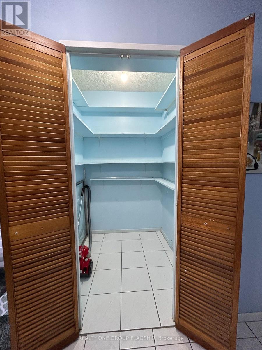 1205 - 10 Tobermory Drive, Toronto, Ontario  M3N 2Y5 - Photo 7 - W12267697