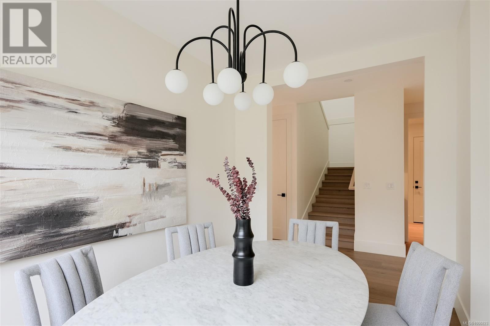 Property at 1624 Warren Gdns image 5