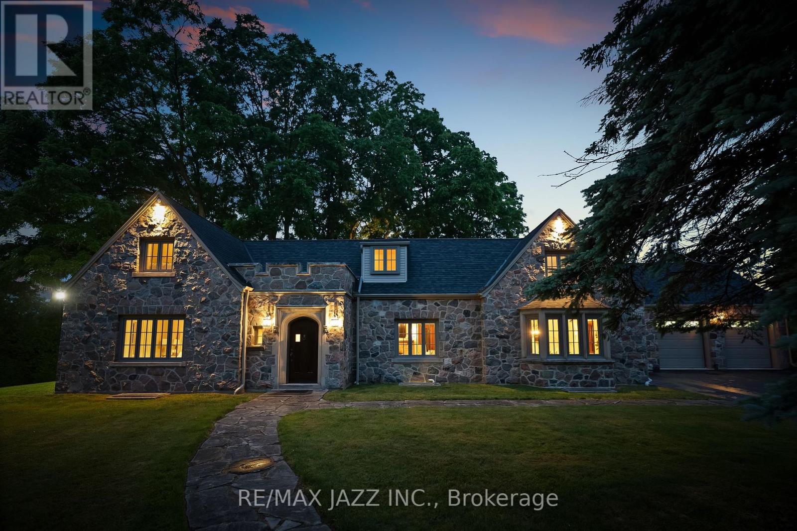 Property at 690 BESSBOROUGH DRIVE image 2