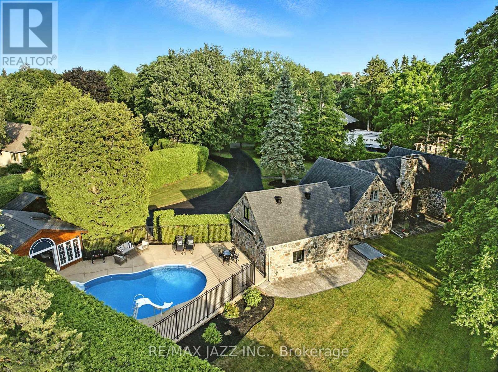 Property at 690 BESSBOROUGH DRIVE image 5