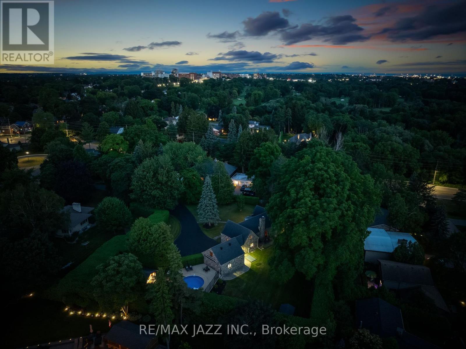 690 Bessborough Drive, Oshawa, Ontario  L1G 4H2 - Photo 50 - E12270313