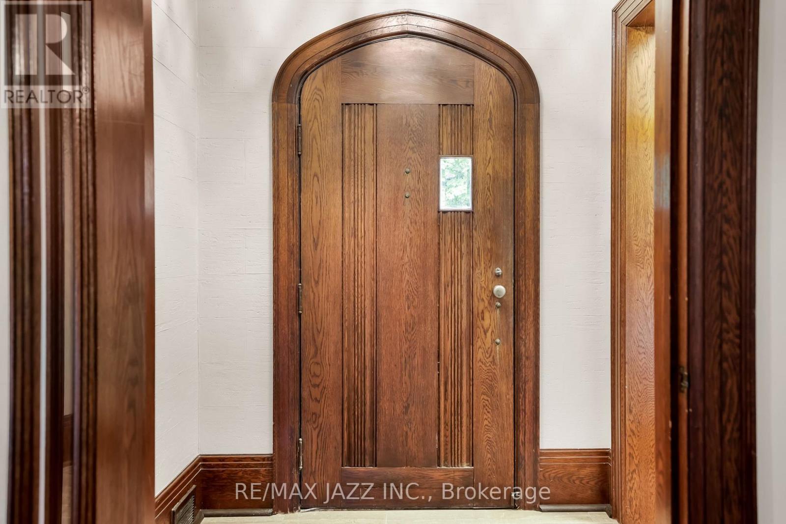 690 Bessborough Drive, Oshawa, Ontario  L1G 4H2 - Photo 8 - E12270313