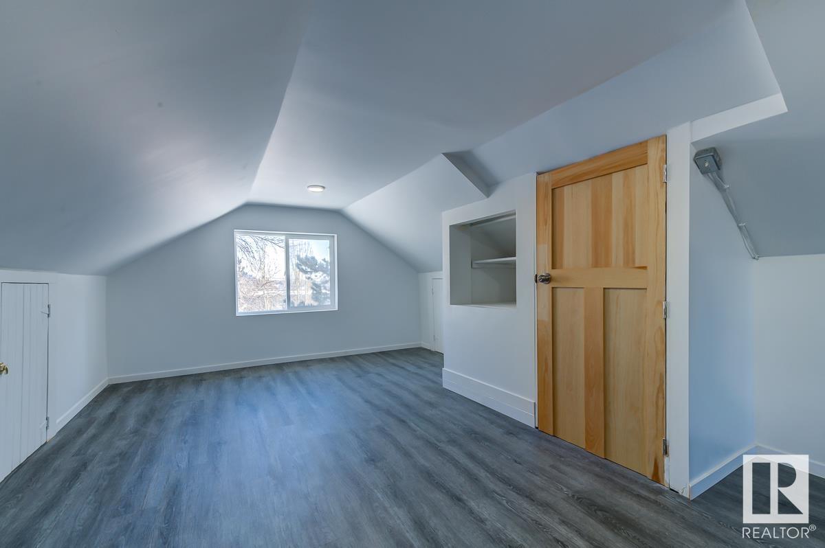 Property at 11414 81 ST NW image 1